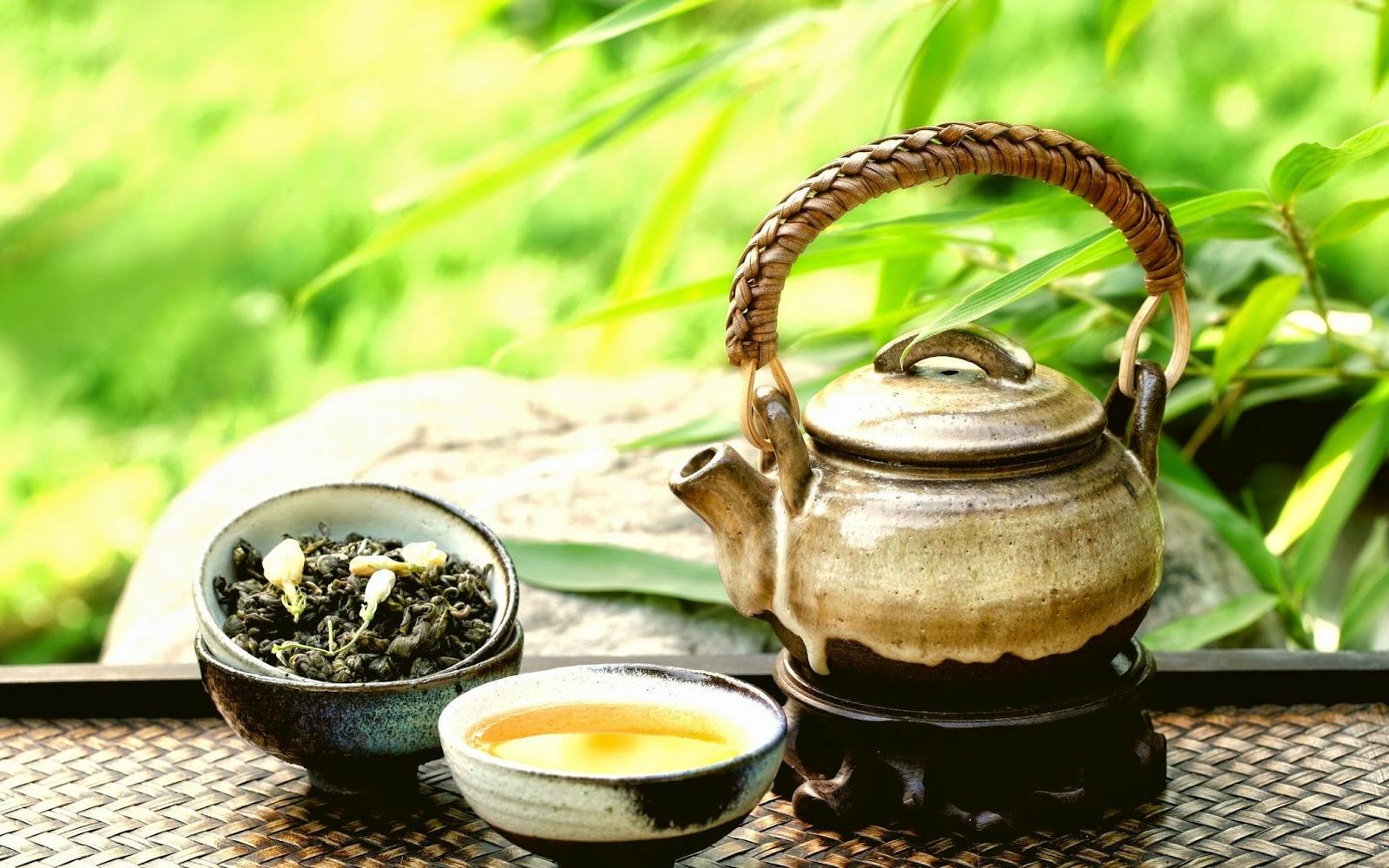 Uống Trà Cùng Phật